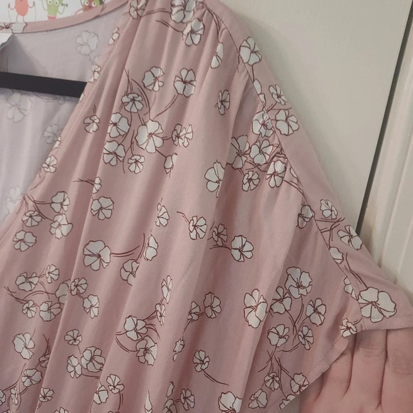 Ava & Viv Pink Floral Flutter Sleeves Tie Waist Crossover Dress in Size 3X - Picture 6 of 13